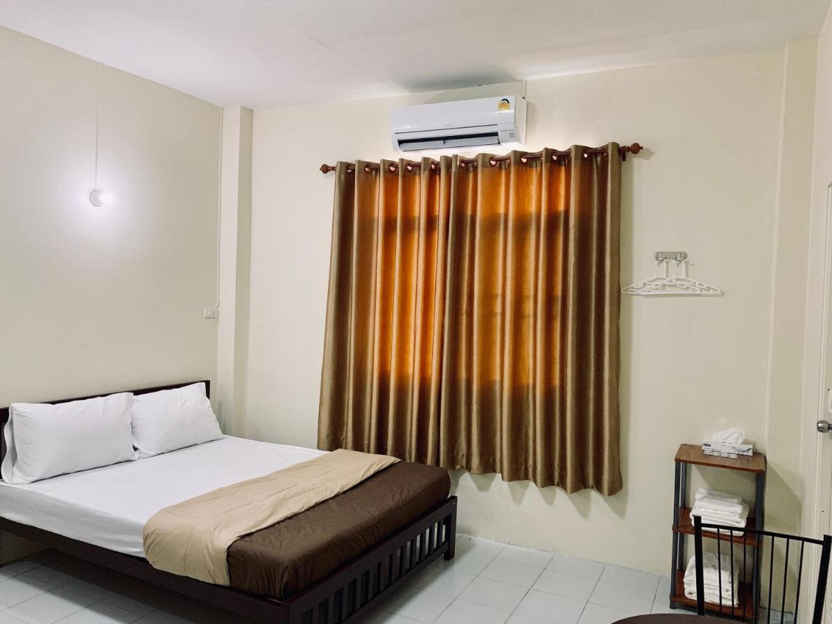Pd Hostel Bangkok Extérieur photo