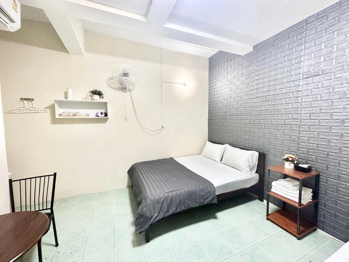 Pd Hostel Bangkok Extérieur photo