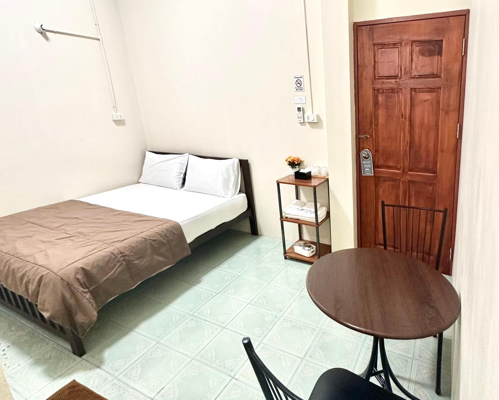 Pd Hostel Bangkok Extérieur photo