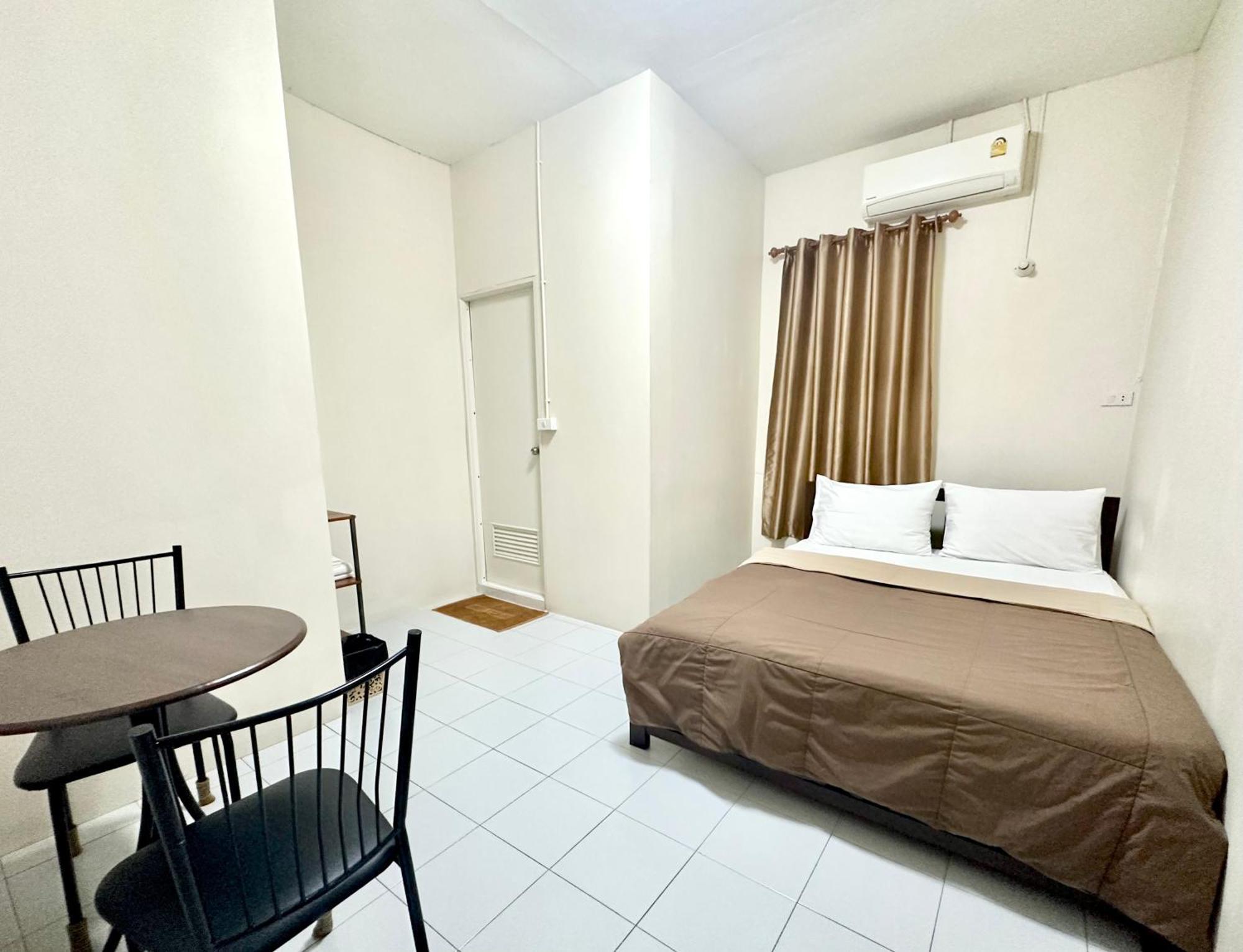 Pd Hostel Bangkok Extérieur photo